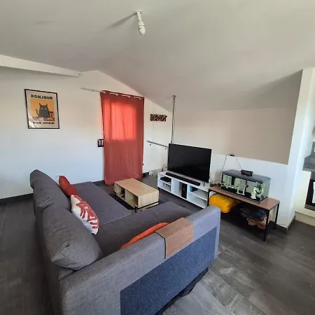 Hortense, 2 Rooms, Wi-fi, Bright Terrace Apartament *