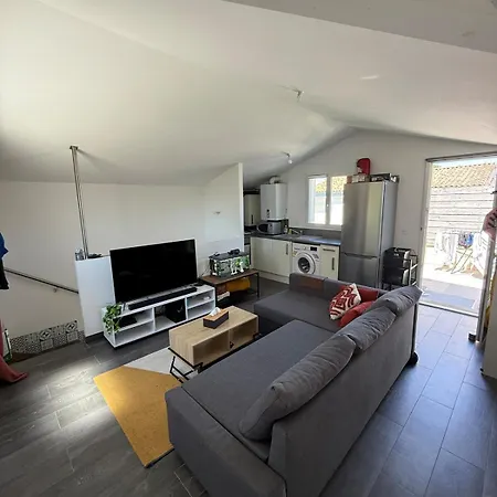 Hortense, 2 Rooms, Wi-fi, Bright Terrace *